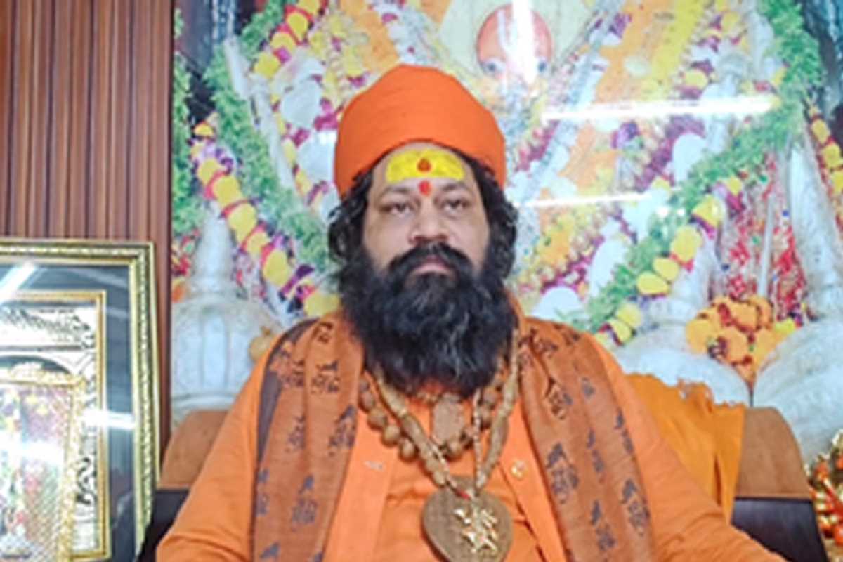 हनुमानगढ़ी के पुजारी ने इंडिया ब्लॉक के नेताओं पर अयोध्या गैंगरेप पीड़िता का हालचाल न जानने पर उठाए सवाल